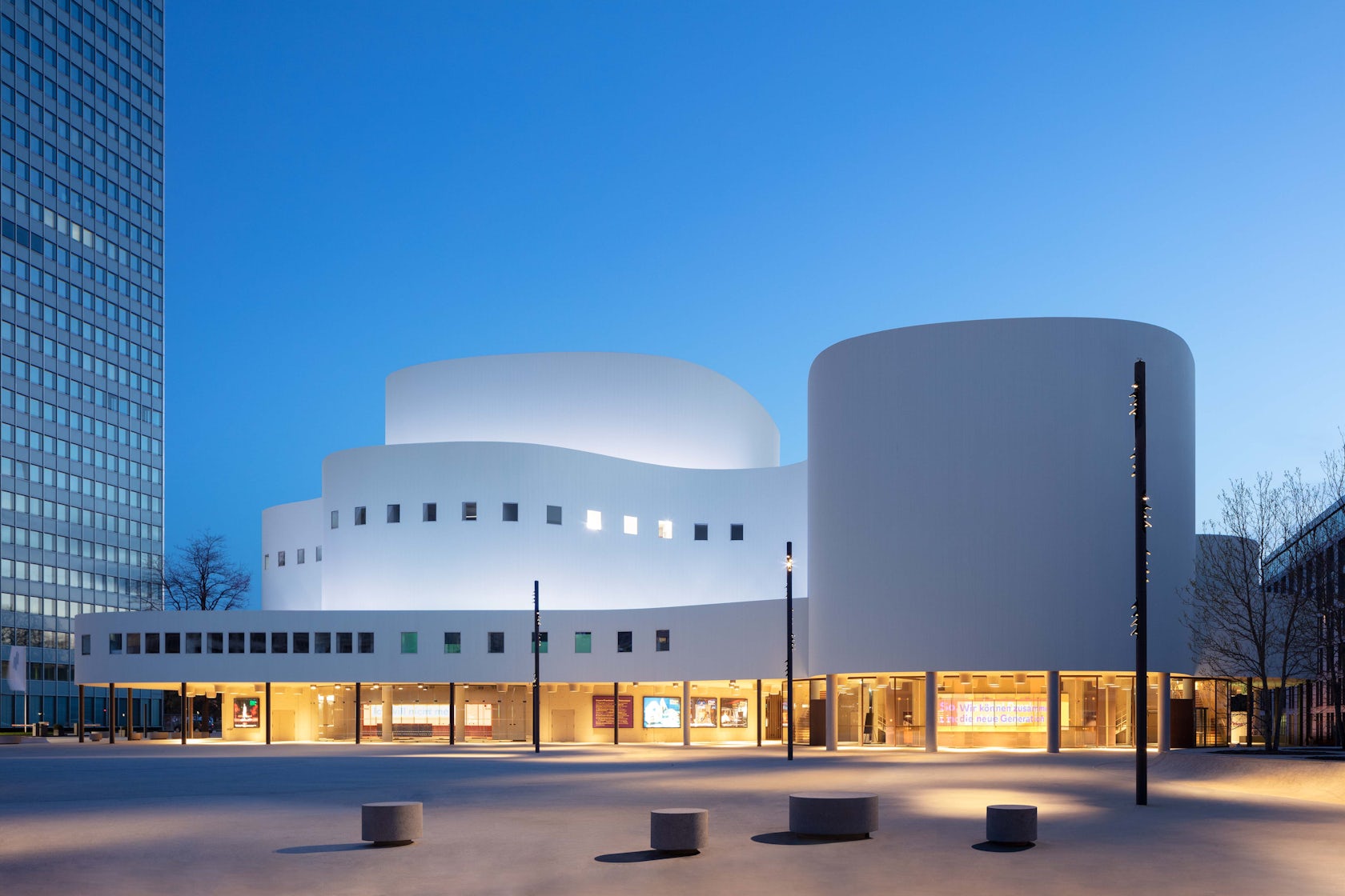 © ingenhoven associates